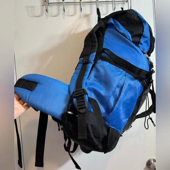 Outdoor Products Hiking Backpack - Picture 4 of 10